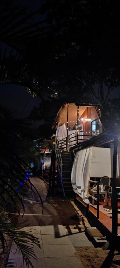 ホテル Columbus Goa パロレム エクステリア 写真
