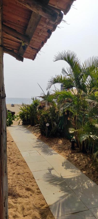ホテル Columbus Goa パロレム エクステリア 写真